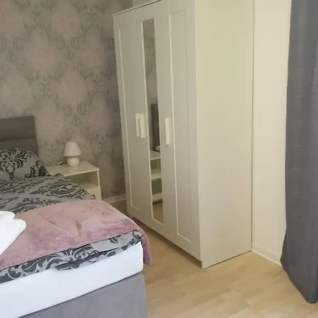 Mit Terrasse - Wallbox *